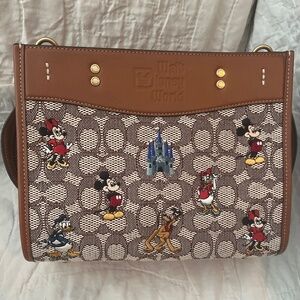 New with tags rogue 25 Disney 50th anniversary edition